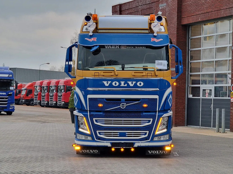 Volvo FH 13.540 Globetrotter 6x2 - 3 way tipper - Full air - I parkcool - Custom interior - Camion benne: photos 4 Volvo FH 13.540 Globetrotter 6x2 - 3 way tipper - Full air - I parkcool - Custom interior - Camion benne: photos 4