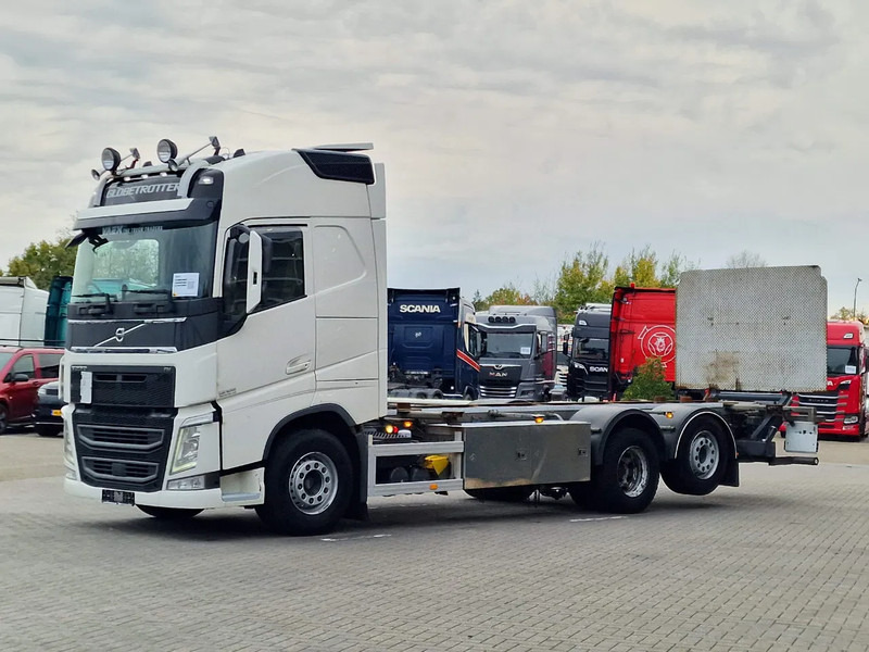 Volvo FH 13.540 Globetrotter 6x2 - BDF - Loadlift - Full air - I parkcool - 4.80 WB - Camion porte-conteneur/ Caisse mobile: photos 3 Volvo FH 13.540 Globetrotter 6x2 - BDF - Loadlift - Full air - I parkcool - 4.80 WB - Camion porte-conteneur/ Caisse mobile: photos 3