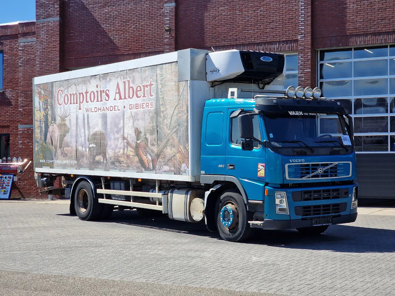 Volvo FM 12.380 4x2 - Frigo Carrier Supra - Loadlift - Hooks/Rohrbahnen/Vleeshang - Camion frigorifique: photos 1 Volvo FM 12.380 4x2 - Frigo Carrier Supra - Loadlift - Hooks/Rohrbahnen/Vleeshang - Camion frigorifique: photos 1
