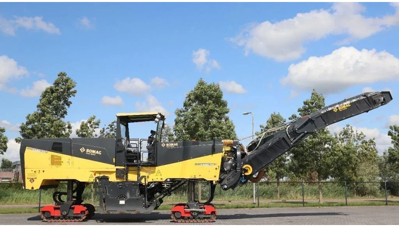 Bomag BM 2200/75 | COLD PLANER | NEW CONDITION! - Travaux routiers: photos 4 Bomag BM 2200/75 | COLD PLANER | NEW CONDITION! - Travaux routiers: photos 4