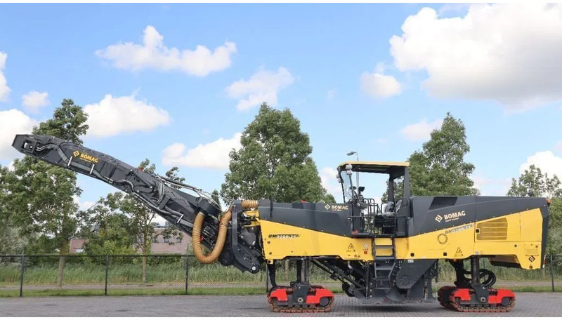 Bomag BM 2200/75 | COLD PLANER | NEW CONDITION! - Travaux routiers: photos 1 Bomag BM 2200/75 | COLD PLANER | NEW CONDITION! - Travaux routiers: photos 1
