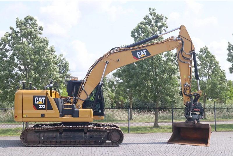 Caterpillar 323 07A | ROTOTILT | GPS | OILQUICK | FULL OPTION - Pelle sur chenille: photos 4 Caterpillar 323 07A | ROTOTILT | GPS | OILQUICK | FULL OPTION - Pelle sur chenille: photos 4