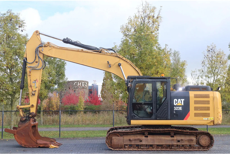 Caterpillar 323EL | 323 EL | BUCKET | QUICK COUPLER - Pelle sur chenille: photos 1 Caterpillar 323EL | 323 EL | BUCKET | QUICK COUPLER - Pelle sur chenille: photos 1
