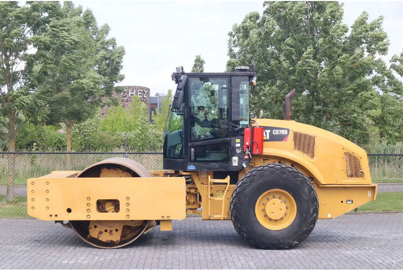 Caterpillar CS78B | TRIMBLE GPS | GOOD CONDITION - Compacteur: photos 1 Caterpillar CS78B | TRIMBLE GPS | GOOD CONDITION - Compacteur: photos 1