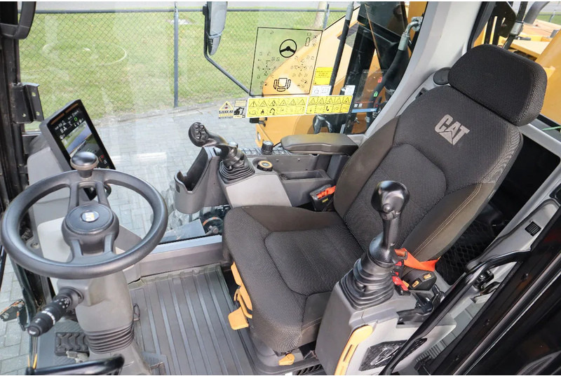 Pelle sur pneus Caterpillar M314 07A | ELEVATING GRAB | ROTOTILT | BSS | GRAB | BUCKET: photos 17 Pelle sur pneus Caterpillar M314 07A | ELEVATING GRAB | ROTOTILT | BSS | GRAB | BUCKET: photos 17