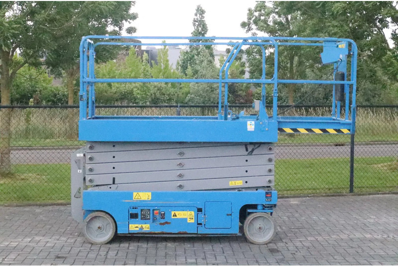 Genie GS-3246 | 12 METER | 318 KG - Nacelle ciseaux: photos 4 Genie GS-3246 | 12 METER | 318 KG - Nacelle ciseaux: photos 4