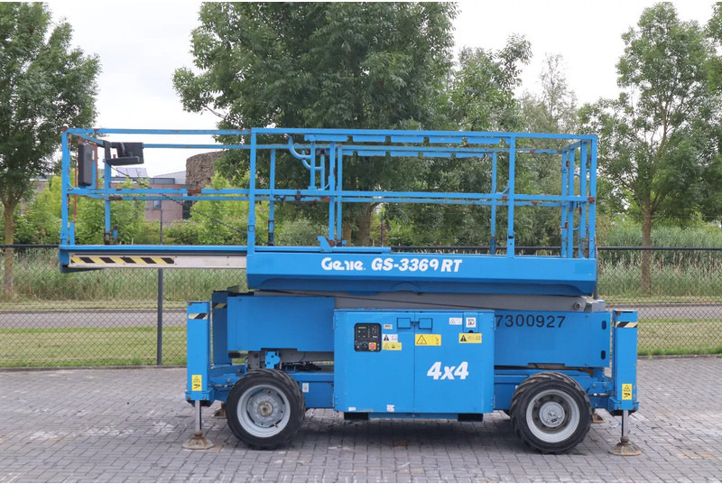 Genie GS-3369 RT | 12 METER | ROUGH TERRAIN - Nacelle ciseaux: photos 1 Genie GS-3369 RT | 12 METER | ROUGH TERRAIN - Nacelle ciseaux: photos 1
