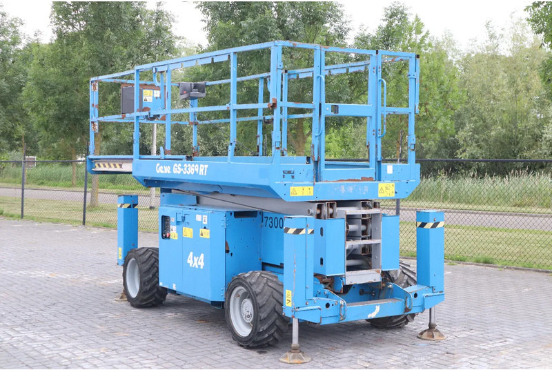 Genie GS-3369 RT | 12 METER | ROUGH TERRAIN - Nacelle ciseaux: photos 3 Genie GS-3369 RT | 12 METER | ROUGH TERRAIN - Nacelle ciseaux: photos 3
