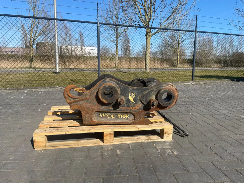 Klepp Mek KM70 | S70 | G70 | QUICK COUPLER | SNELWISSEL - Cisaille de démolition: photos 1 Klepp Mek KM70 | S70 | G70 | QUICK COUPLER | SNELWISSEL - Cisaille de démolition: photos 1