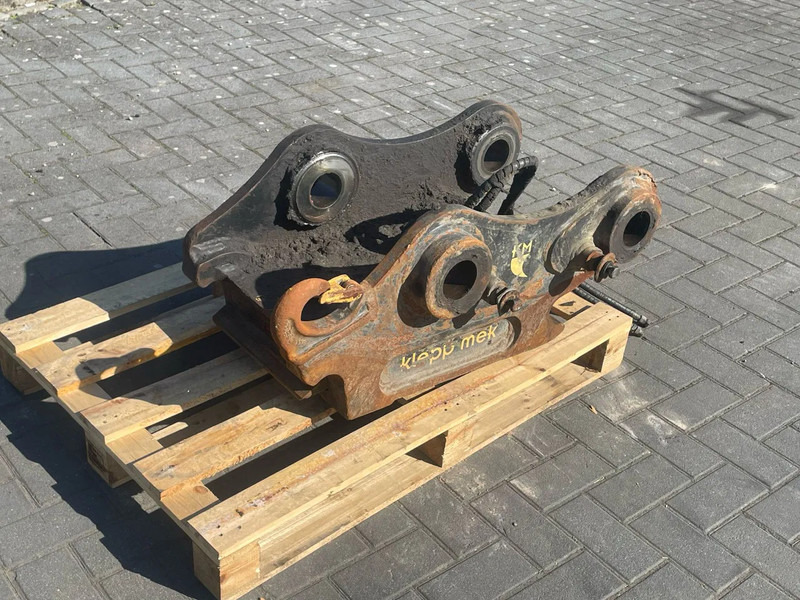 Klepp Mek KM70 | S70 | G70 | QUICK COUPLER | SNELWISSEL - Cisaille de démolition: photos 2 Klepp Mek KM70 | S70 | G70 | QUICK COUPLER | SNELWISSEL - Cisaille de démolition: photos 2