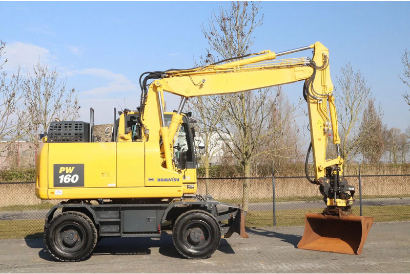 Komatsu PW160-11 | ENGCON TILTROTATOR | BUCKET | TRAILER HYDR. - Pelle sur pneus: photos 4 Komatsu PW160-11 | ENGCON TILTROTATOR | BUCKET | TRAILER HYDR. - Pelle sur pneus: photos 4