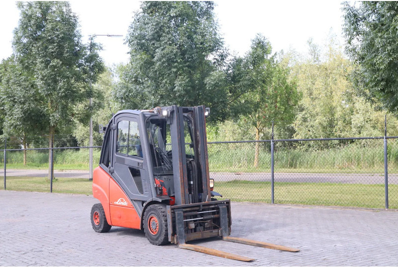 Linde H35D | SIDESHIFT + SPREADER | FREELIFT | 4.7 M - Chariot élévateur diesel: photos 5 Linde H35D | SIDESHIFT + SPREADER | FREELIFT | 4.7 M - Chariot élévateur diesel: photos 5