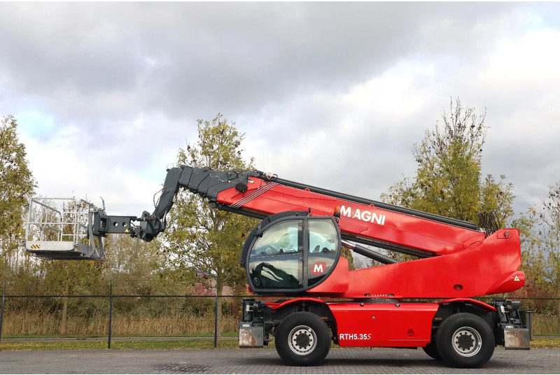 MAGNI RTH 5.35 S-M/C | WORKING PLATFORM | REMOTE | GOOD CONDITION - Chargeuse: photos 1 MAGNI RTH 5.35 S-M/C | WORKING PLATFORM | REMOTE | GOOD CONDITION - Chargeuse: photos 1