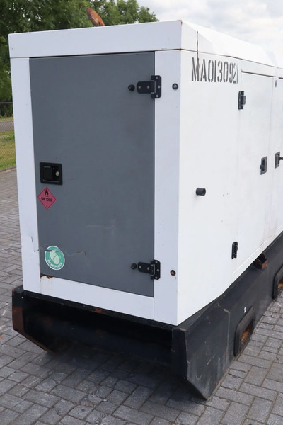 SDMO R90C3 | 90 KVA | 400 V - Groupe électrogène: photos 4 SDMO R90C3 | 90 KVA | 400 V - Groupe électrogène: photos 4