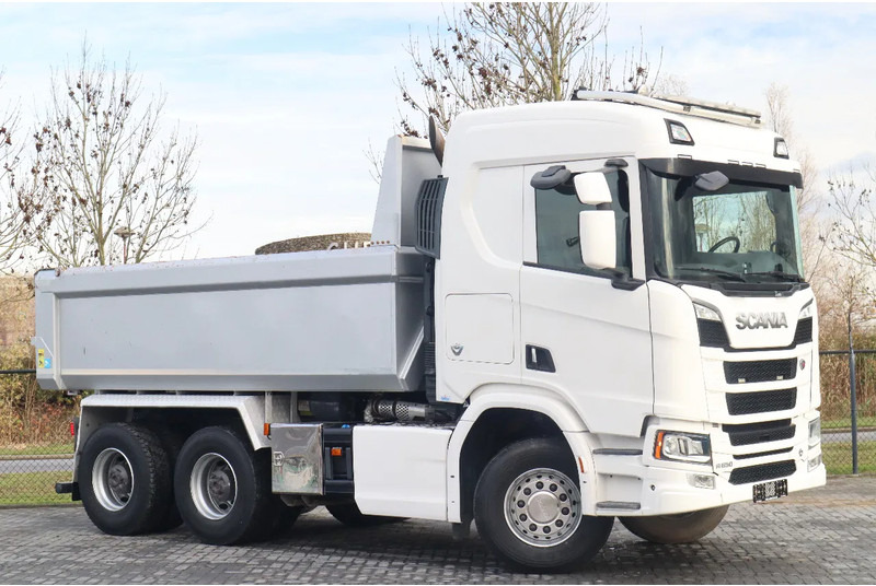 Scania R650 V8 NGS | 6X4 | FULL STEEL | BIG AXLES | RETARDER | EURO 6 - Camion benne: photos 2 Scania R650 V8 NGS | 6X4 | FULL STEEL | BIG AXLES | RETARDER | EURO 6 - Camion benne: photos 2