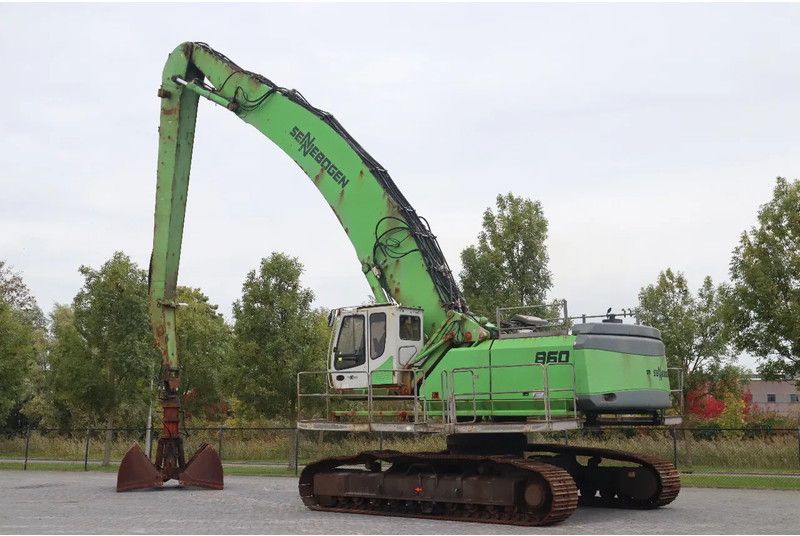 Sennebogen 860R | 860 R | CLAMSHELL BUCKET - Pelle de manutention: photos 3 Sennebogen 860R | 860 R | CLAMSHELL BUCKET - Pelle de manutention: photos 3