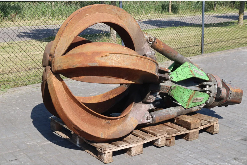 Sennebogen SGM | ORANGE PEEL GRAB | POLYPGREIFER | POLIEP GRIJPER - Grappin: photos 3 Sennebogen SGM | ORANGE PEEL GRAB | POLYPGREIFER | POLIEP GRIJPER - Grappin: photos 3