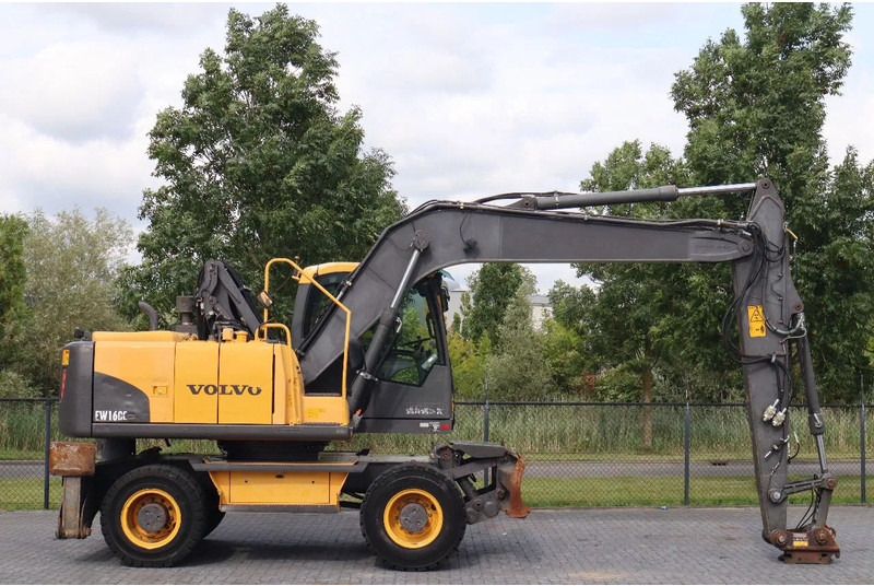 Volvo EW160 C | QUICK COUPLER | ELEVATING CABIN | UMSCHLAG - Pelle sur pneus: photos 4 Volvo EW160 C | QUICK COUPLER | ELEVATING CABIN | UMSCHLAG - Pelle sur pneus: photos 4
