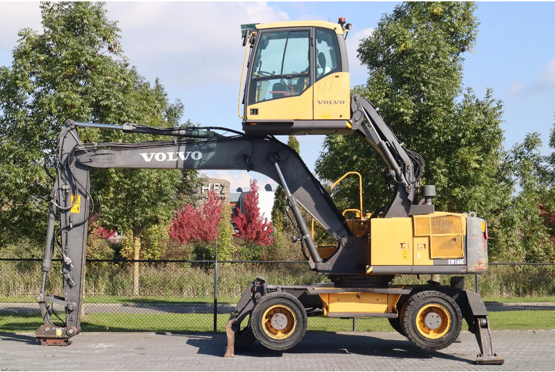 Volvo EW160C | EW 160 C | LIFT CAB | DOZERBLADE | QUICK COUPLER - Pelle de manutention: photos 1 Volvo EW160C | EW 160 C | LIFT CAB | DOZERBLADE | QUICK COUPLER - Pelle de manutention: photos 1