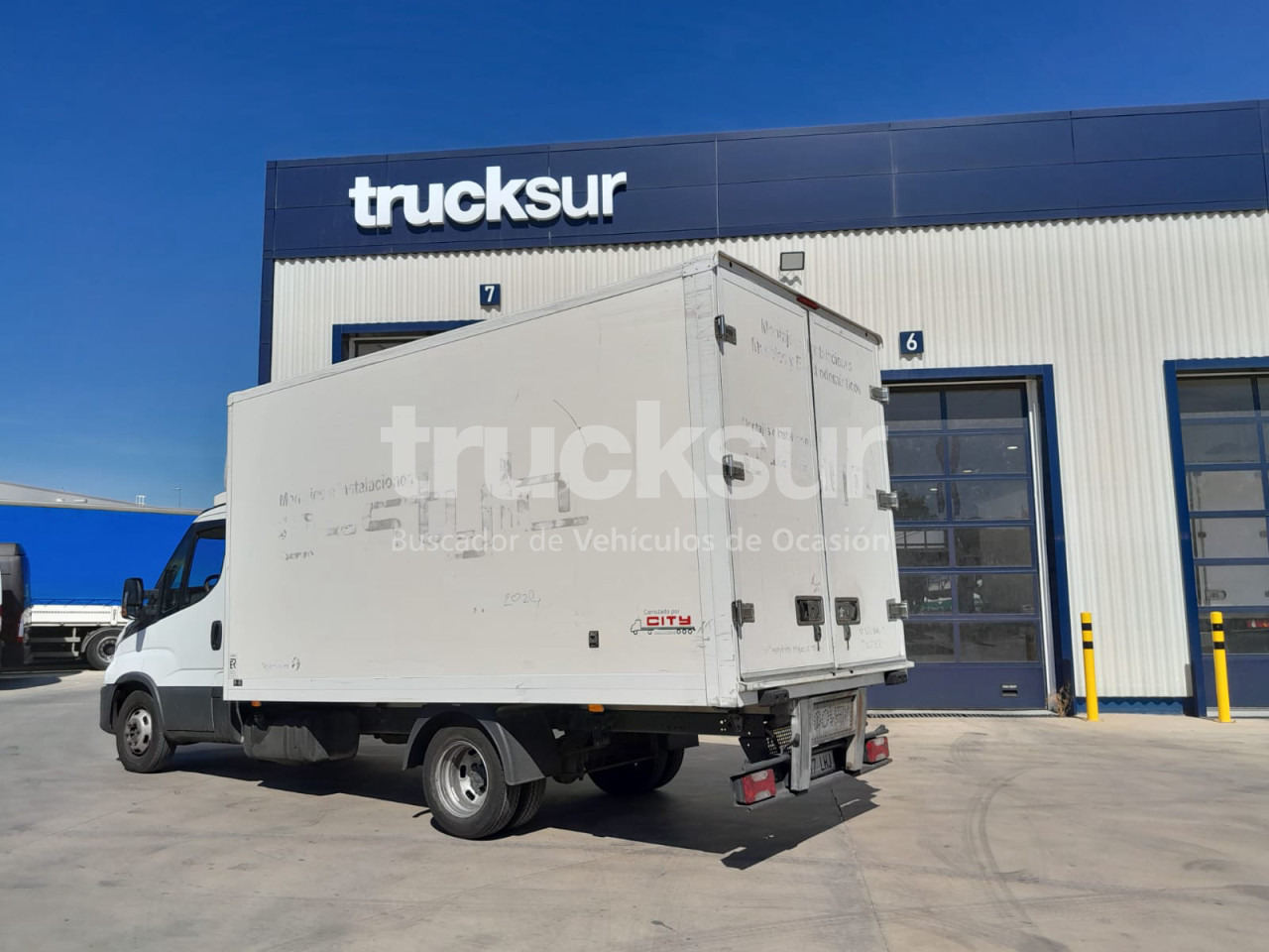 IVECO 35C16 GV - Fourgon grand volume: photos 4 IVECO 35C16 GV - Fourgon grand volume: photos 4