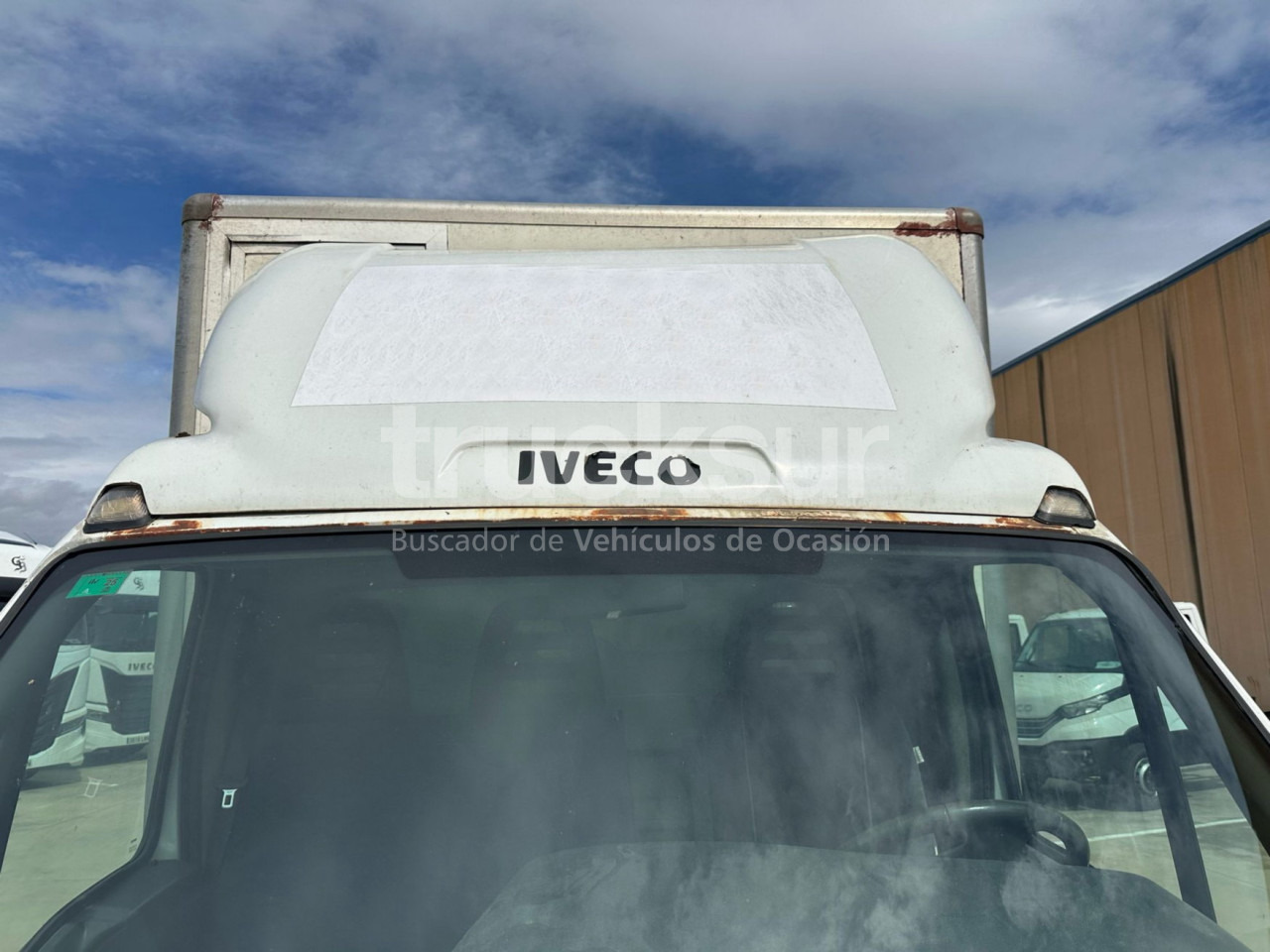 IVECO DAILY 35C14 - Fourgon grand volume: photos 4 IVECO DAILY 35C14 - Fourgon grand volume: photos 4
