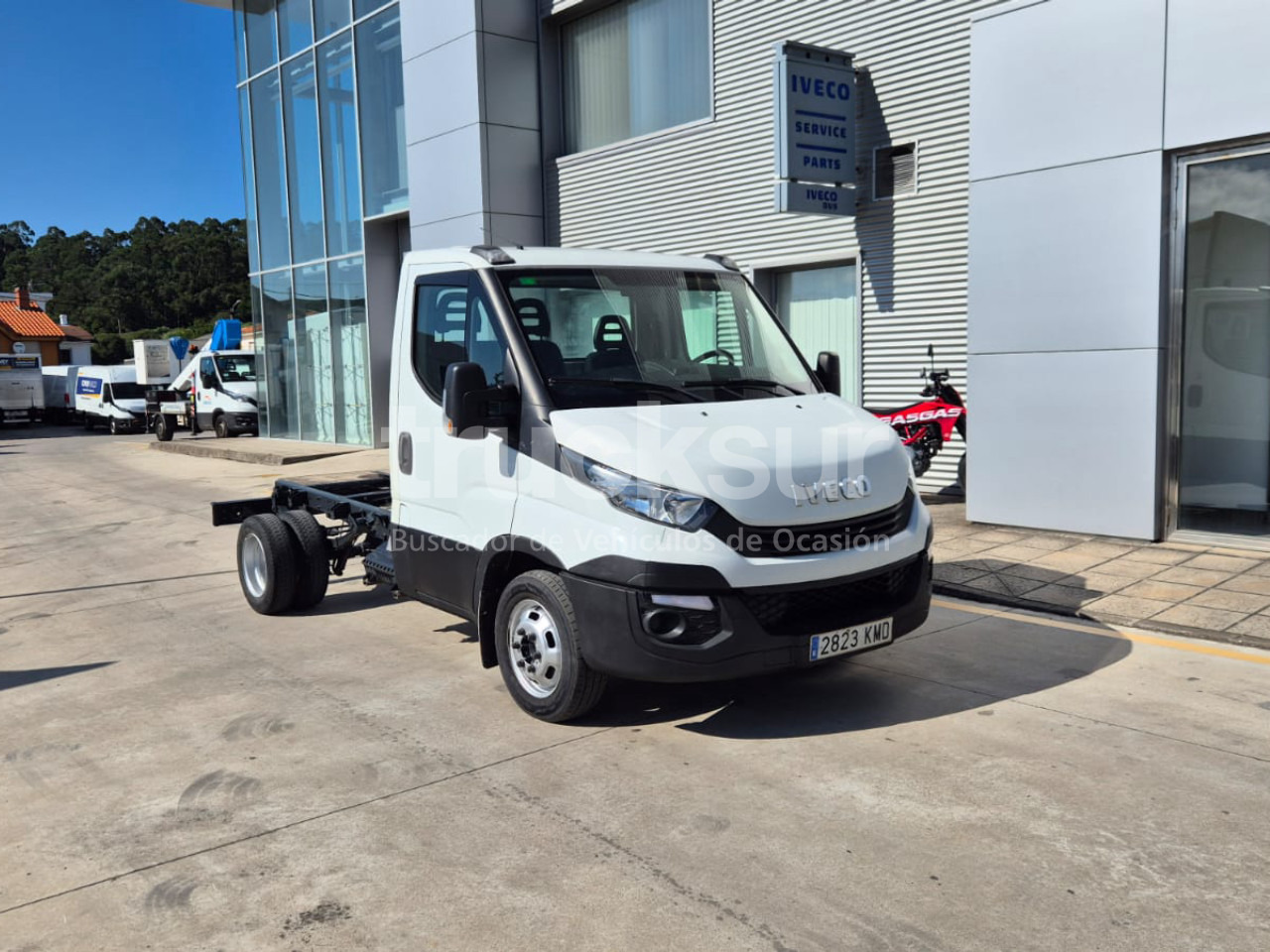 IVECO DAILY 35C15 - Châssis cabine: photos 2 IVECO DAILY 35C15 - Châssis cabine: photos 2