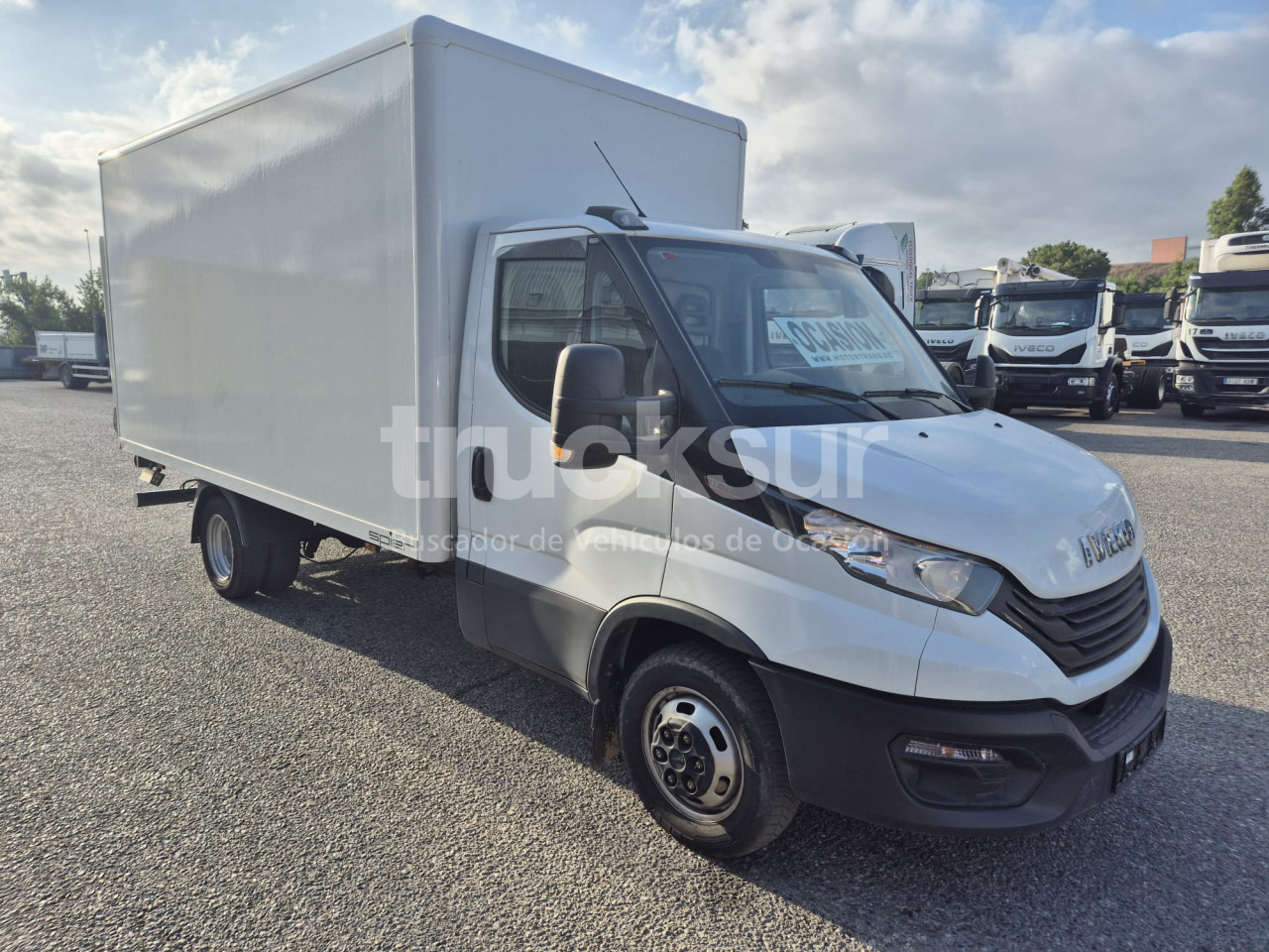 IVECO DAILY 35C16H - Fourgon grand volume: photos 2 IVECO DAILY 35C16H - Fourgon grand volume: photos 2
