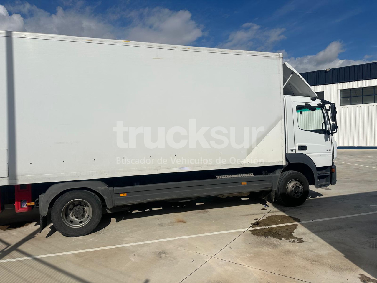 MERCEDES ATEGO - Camion fourgon: photos 3 MERCEDES ATEGO - Camion fourgon: photos 3
