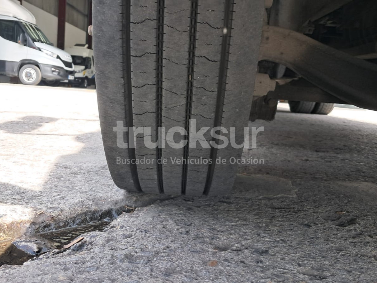 Camion à rideaux coulissants RENAULT D 12.210 SEMITAULINER: photos 15