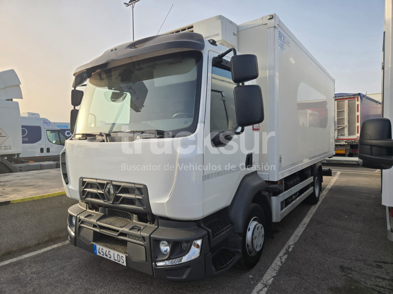 RENAULT D 12.240 FRC-X - Camion fourgon: photos 1 RENAULT D 12.240 FRC-X - Camion fourgon: photos 1