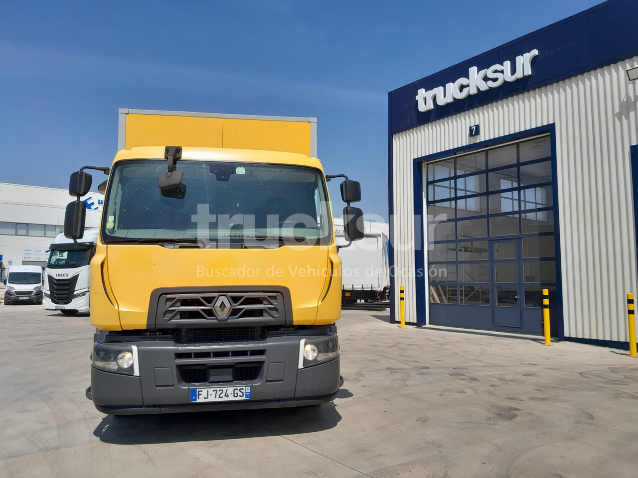RENAULT D280.18 21P - Camion fourgon: photos 5 RENAULT D280.18 21P - Camion fourgon: photos 5