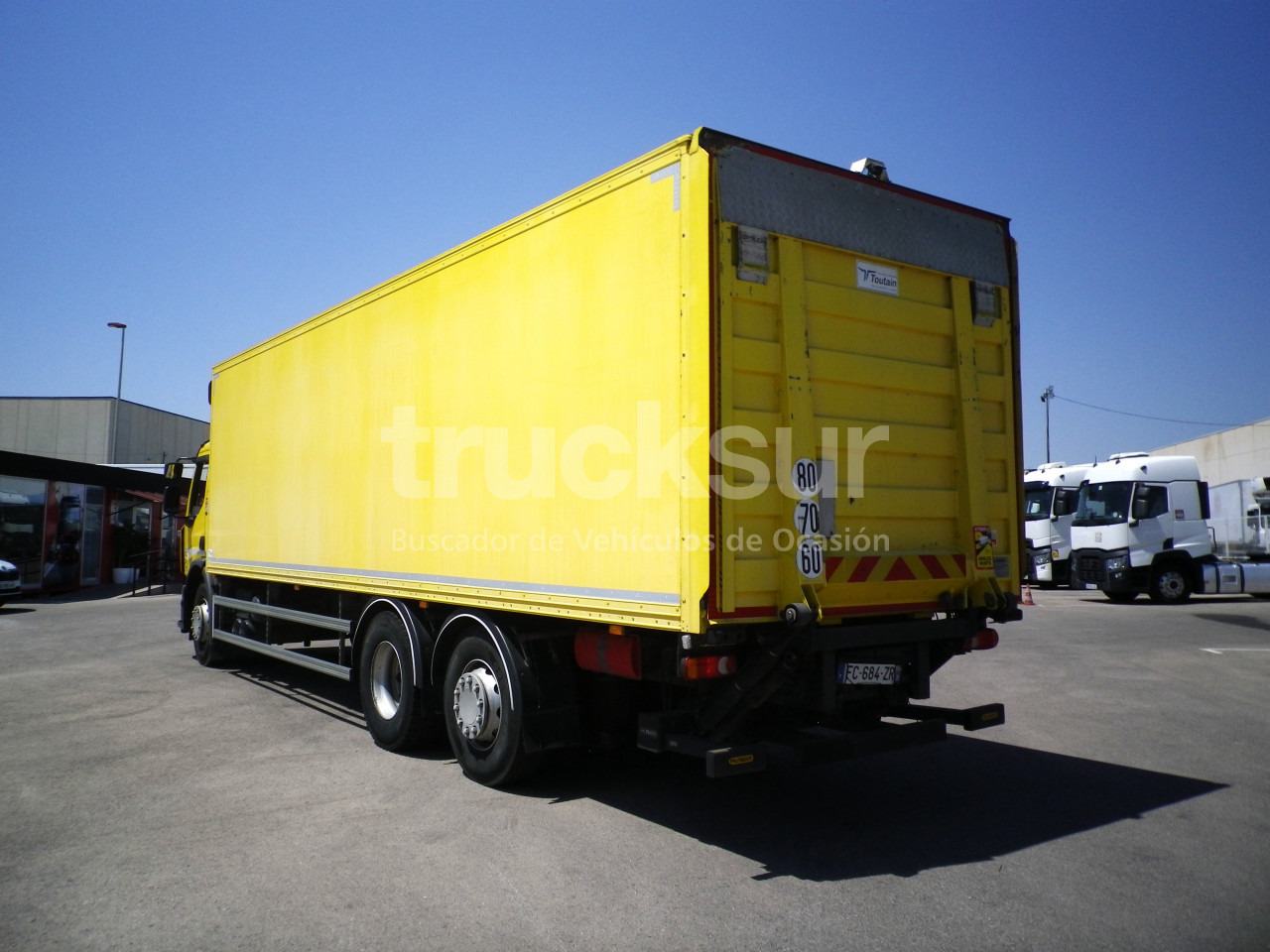 RENAULT D380.26 6X2*4 ejes 6x2*4 - Camion fourgon: photos 5 RENAULT D380.26 6X2*4 ejes 6x2*4 - Camion fourgon: photos 5