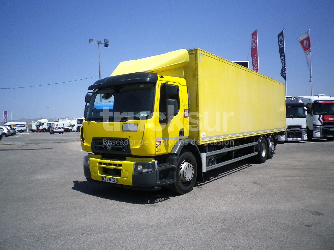 RENAULT D380.26 6X2*4 ejes 6x2*4 - Camion fourgon: photos 1 RENAULT D380.26 6X2*4 ejes 6x2*4 - Camion fourgon: photos 1