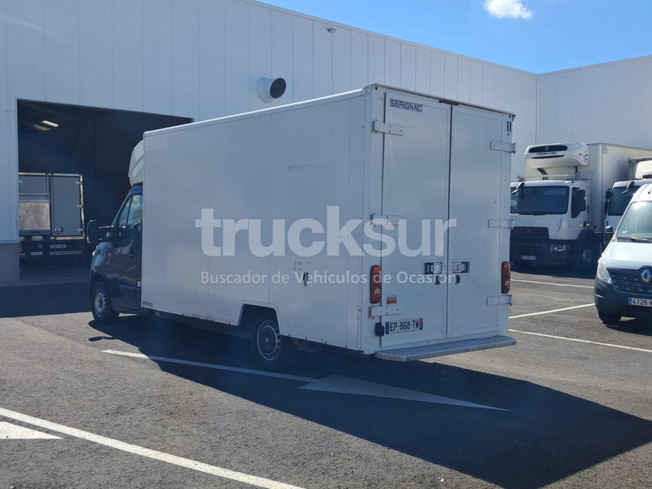 RENAULT MASTER 130.35 - Fourgon grand volume: photos 3 RENAULT MASTER 130.35 - Fourgon grand volume: photos 3