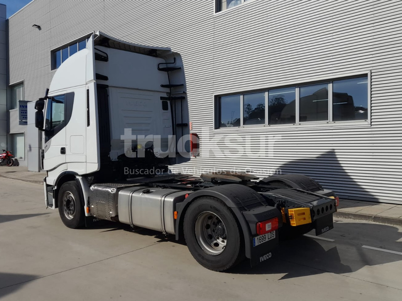 IVECO STRALIS AS440S51T/P HI-WAY - Tracteur routier: photos 4 IVECO STRALIS AS440S51T/P HI-WAY - Tracteur routier: photos 4