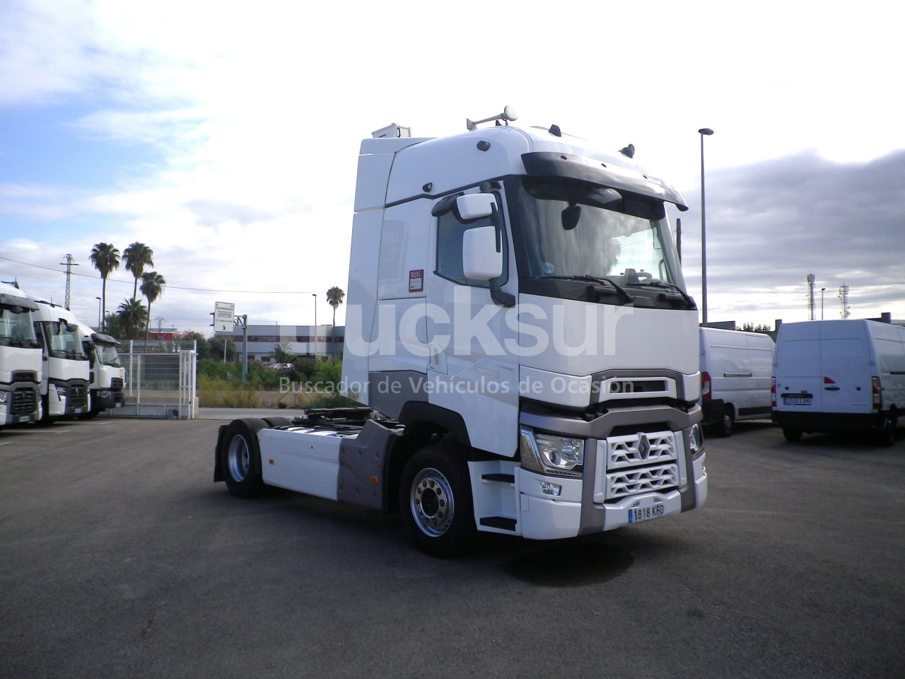 RENAULT T520 HIGH SLEEPER CAB - Tracteur routier: photos 3 RENAULT T520 HIGH SLEEPER CAB - Tracteur routier: photos 3