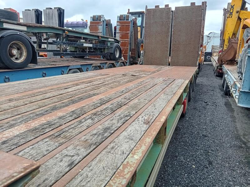 Castera - Semi-remorque surbaissé: photos 2 Castera - Semi-remorque surbaissé: photos 2