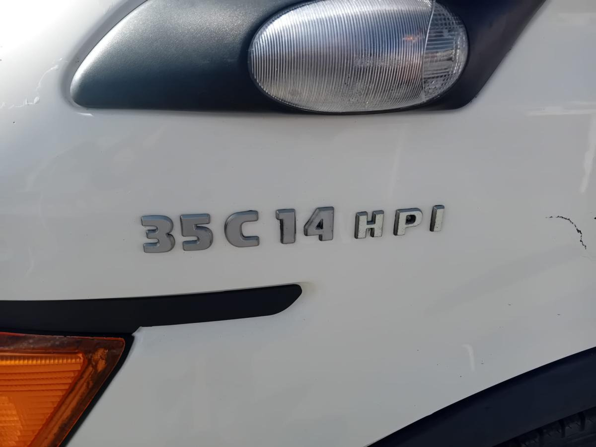 Iveco 35C14HPI - Remorqueuse: photos 3 Iveco 35C14HPI - Remorqueuse: photos 3