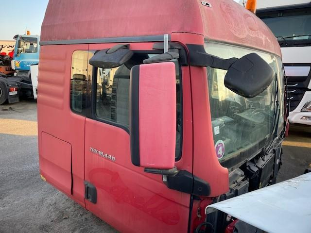 MAN TGX - Cabine pour Camion: photos 1 MAN TGX - Cabine pour Camion: photos 1