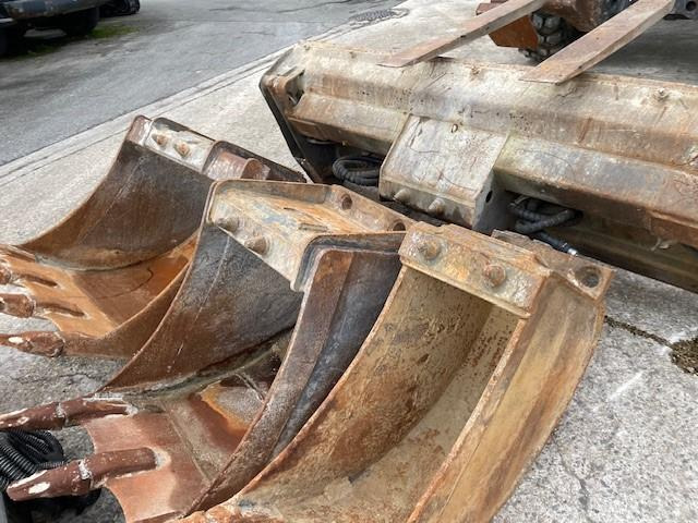 Pelle sur pneus Mecalac 12 MTX: photos 12 Pelle sur pneus Mecalac 12 MTX: photos 12