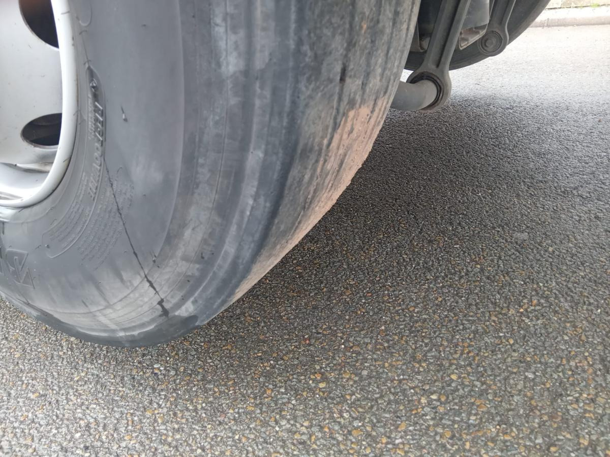 Mercedes Actros 2532 - Camion plateau: photos 5 Mercedes Actros 2532 - Camion plateau: photos 5