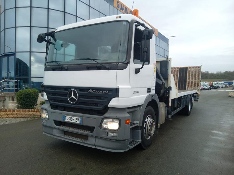 Mercedes Actros 2532 - Camion plateau: photos 1 Mercedes Actros 2532 - Camion plateau: photos 1