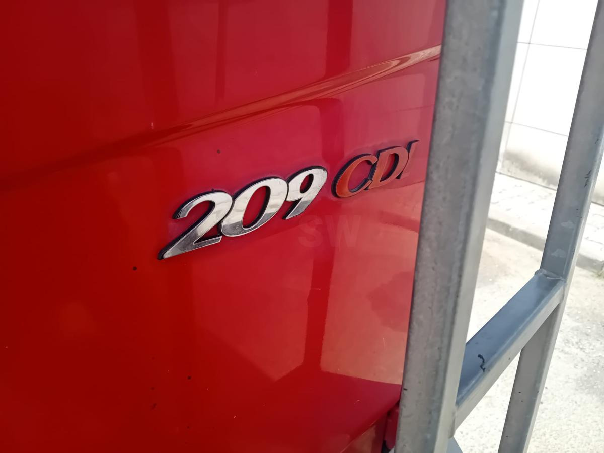 Fourgon utilitaire Mercedes Sprinter 209 CDI: photos 7
