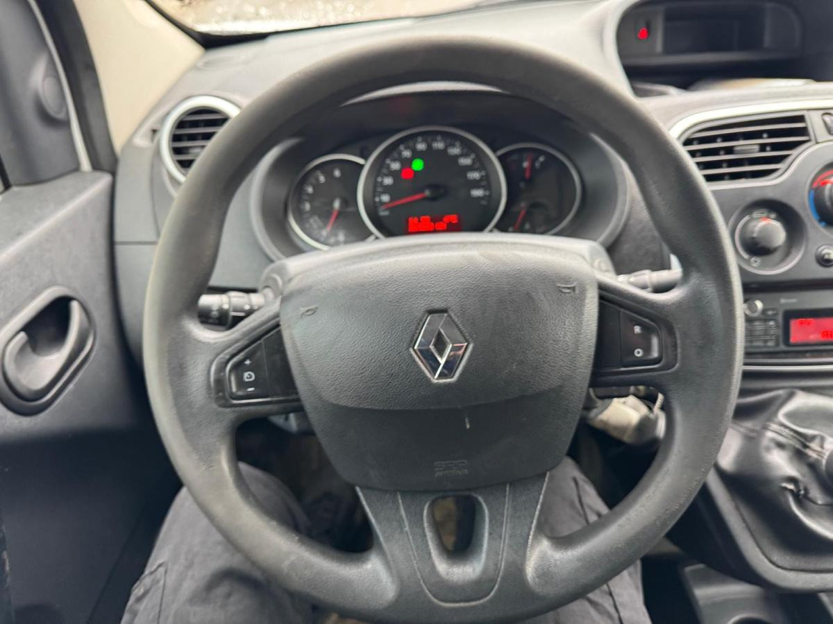 Fourgon utilitaire Renault Kangoo 1.5 DCI: photos 17