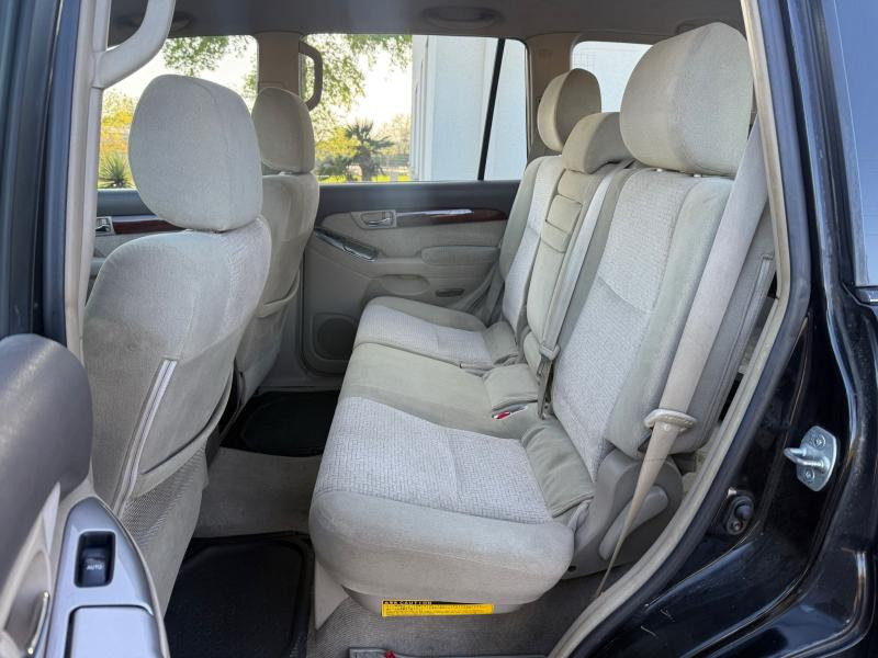 SUV Toyota Land Cruiser: photos 13