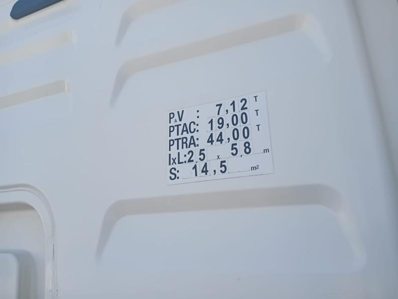 MAN TGX 18.440 - Tracteur routier: photos 5 MAN TGX 18.440 - Tracteur routier: photos 5