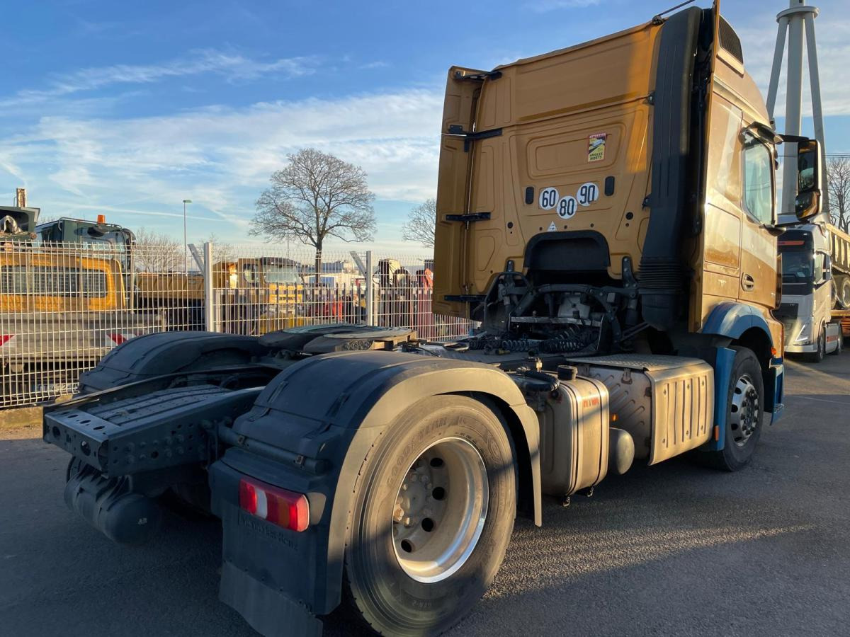 Mercedes Actros 1845 - Tracteur routier: photos 3 Mercedes Actros 1845 - Tracteur routier: photos 3