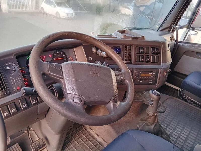 Volvo FH - Camion plateau: photos 3 Volvo FH - Camion plateau: photos 3