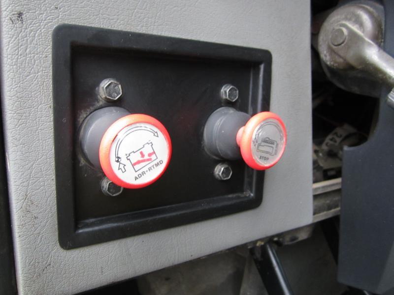 Camion ampliroll Volvo FL6 19: photos 10