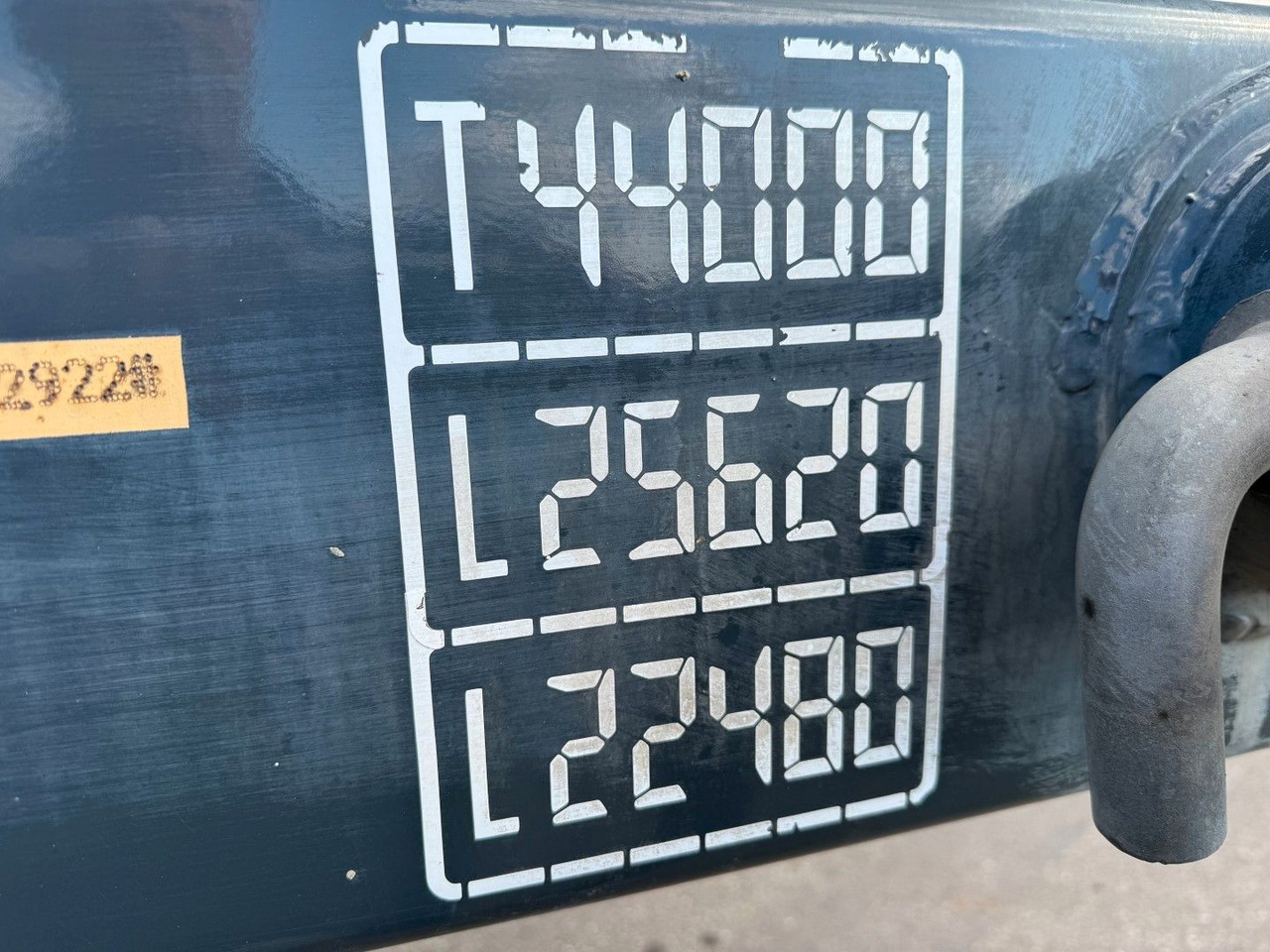 Semi-remorque malaxeur De Buf BM 12-36-2SPR w/ Belt Theam TSR15 / Beton: photos 12 Semi-remorque malaxeur De Buf BM 12-36-2SPR w/ Belt Theam TSR15 / Beton: photos 12